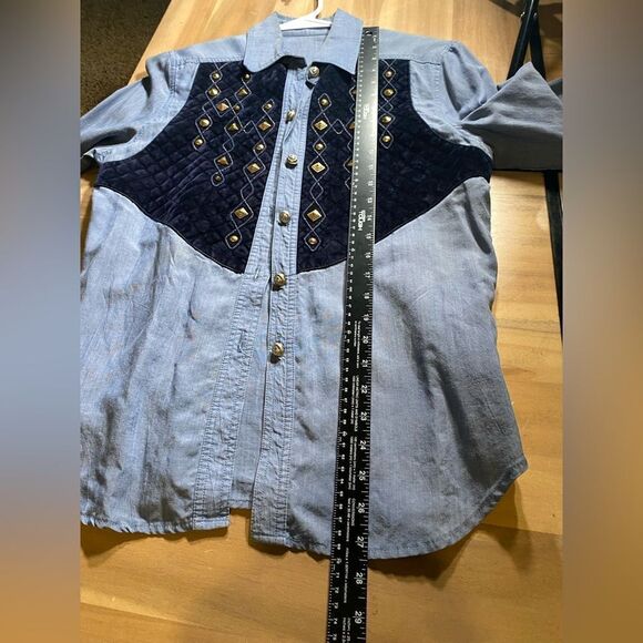 Western‎ Howard Wolf button down blouse - Picture 4 of 6